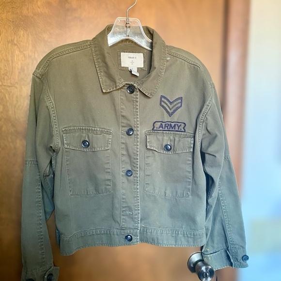 Forever 21 Jackets & Blazers - Cropped Army Green Utility Jacket F21 Military Fatigue Shacket size M.